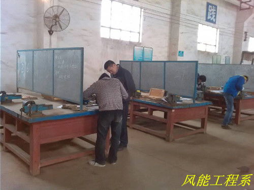 湖南理工职业技术学院 学院领导检查指导实习工厂教学工作