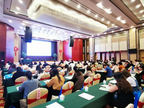家校共育 静待花开 家庭教育咨询师培训班第二天开讲